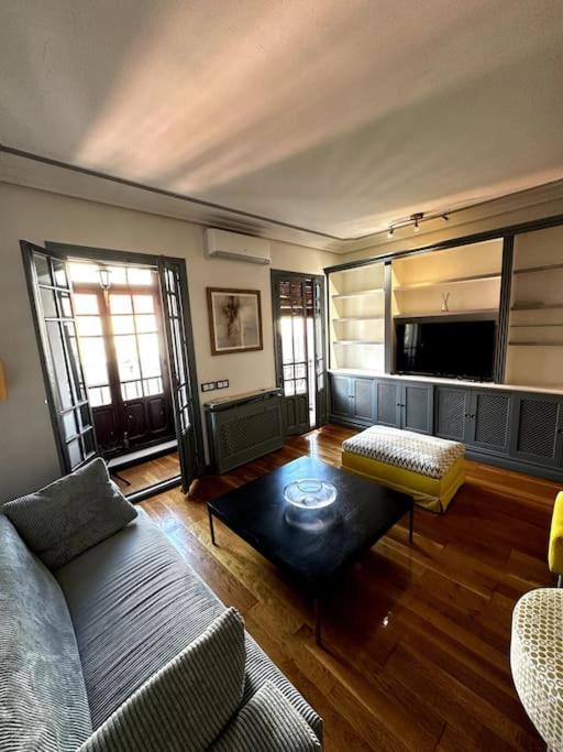 Апартаменты Apartamento Con Parking En Centro De Madrid-Chamberi Экстерьер фото